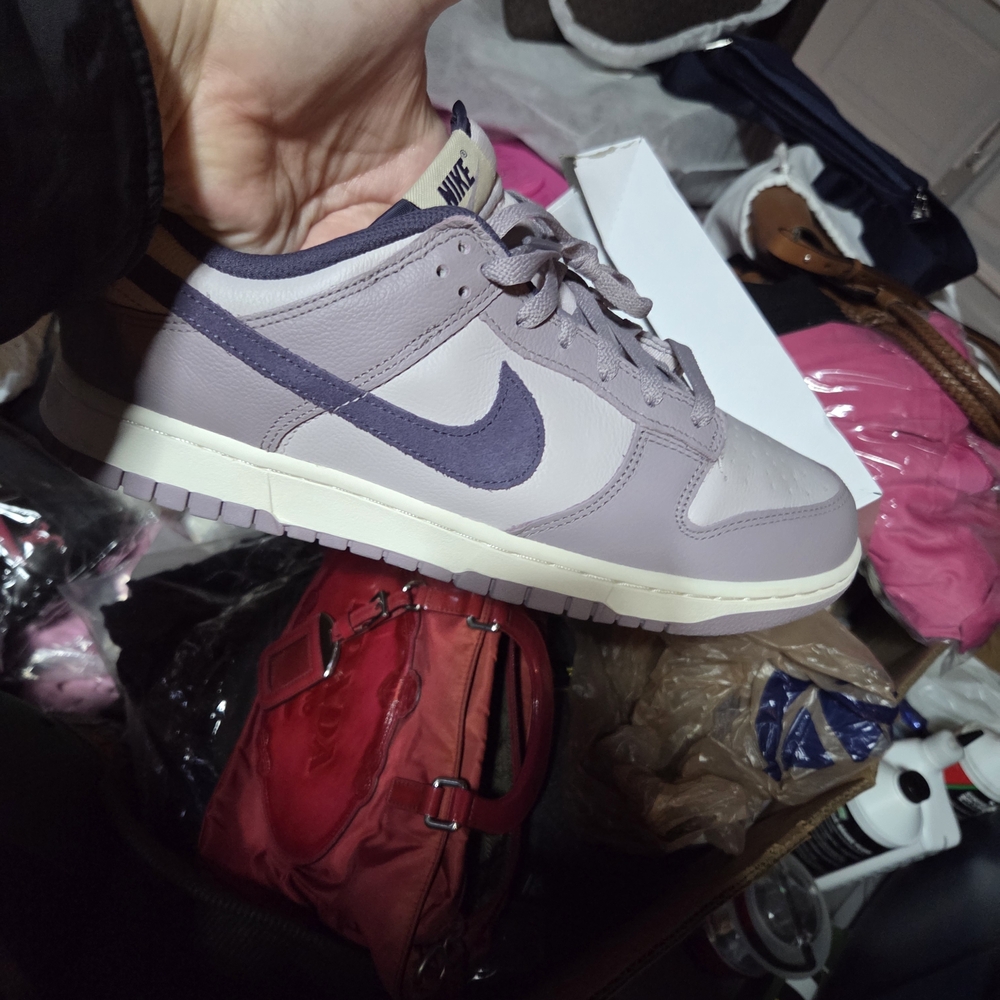 Nike Lavender SWOOSH Sneakers. NWOT.